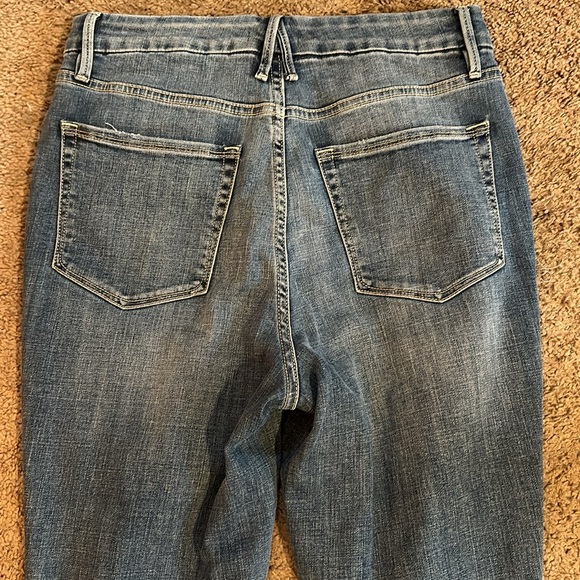 Good American Good Waist Crop Jeans - Picture 6 of 8